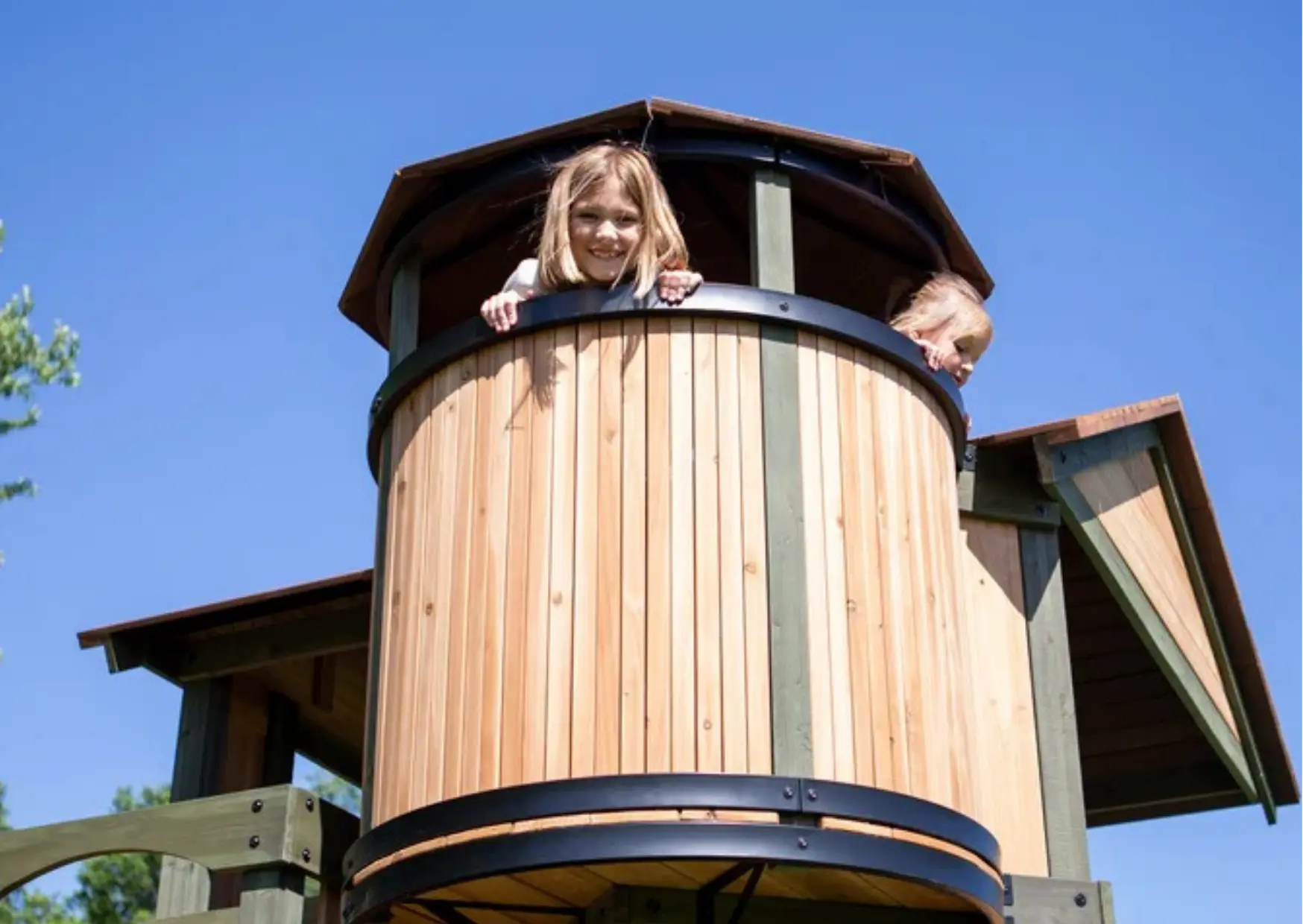 Falcon Ridge Play_81_3