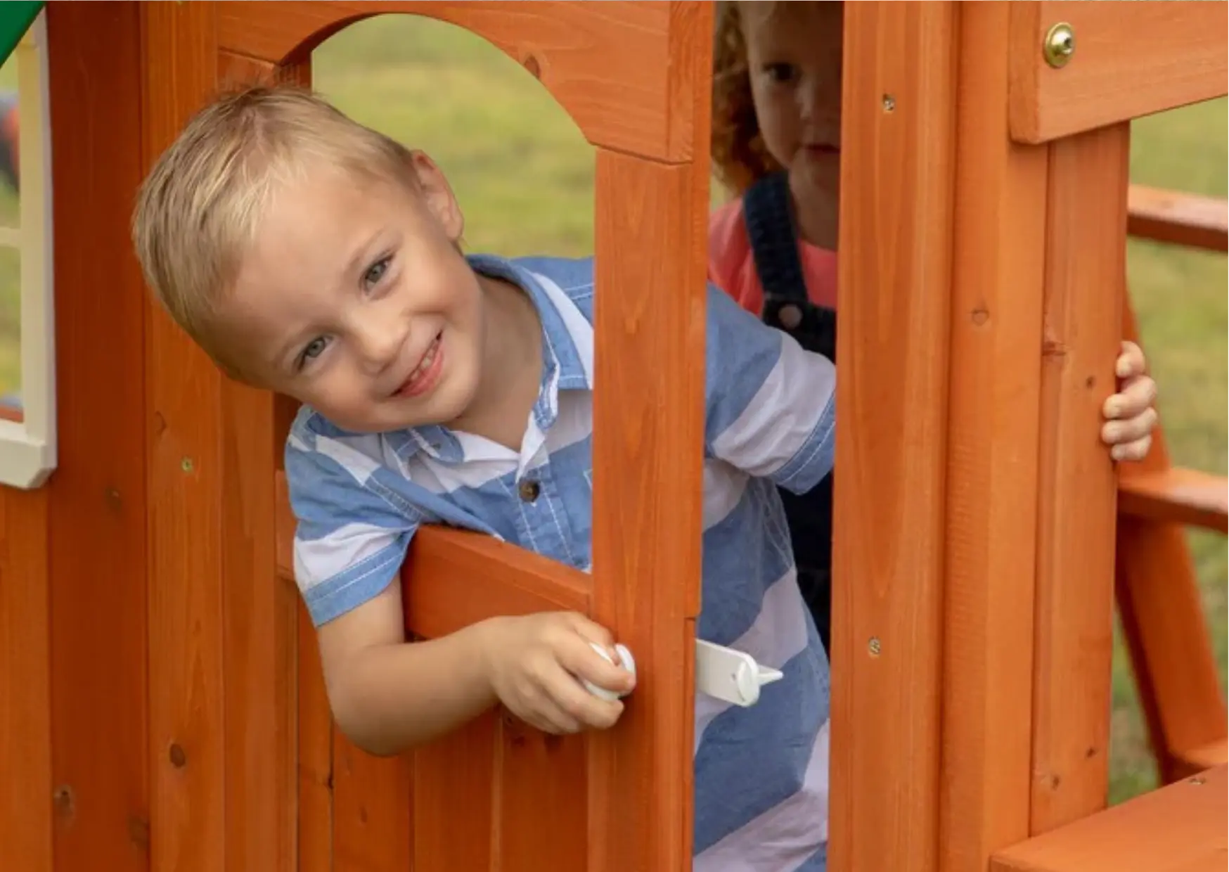 Oakridge Playset_niño